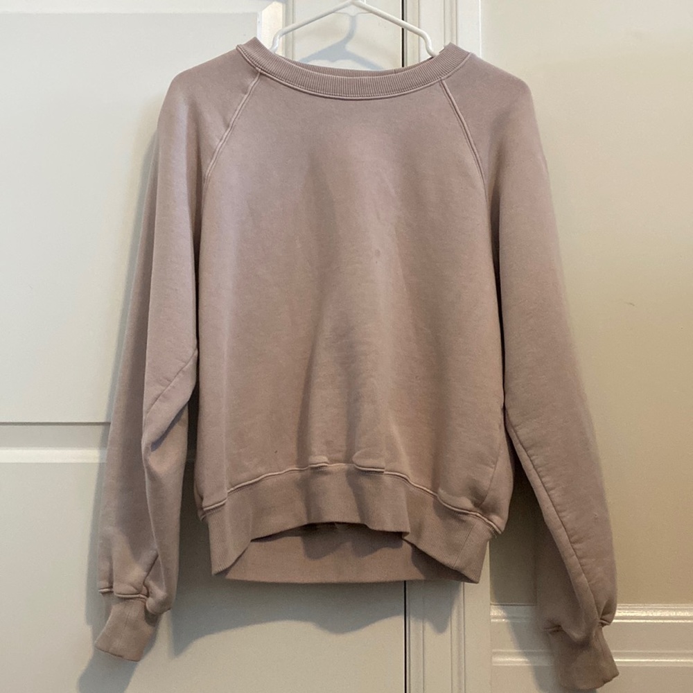 Wilfred Free- creamy tan brown sweater w/ stains 🤎